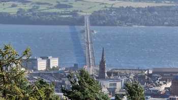 Dundee Law