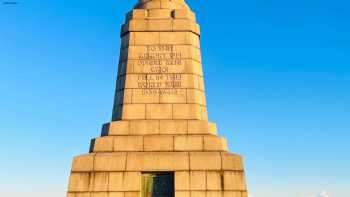 Dundee Law