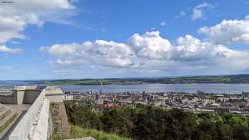 Dundee Law