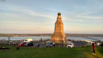 Dundee Law