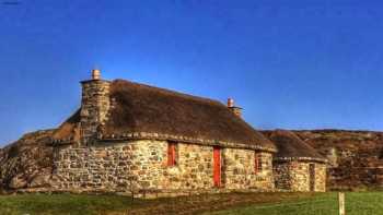 Hebrides Holiday Cottage - The Shieling by the Bay