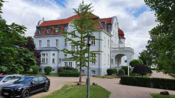 Schloss Torgelow private boarding school Helge Lehmann KG