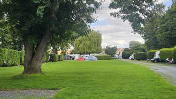 Riverside Caravan Park