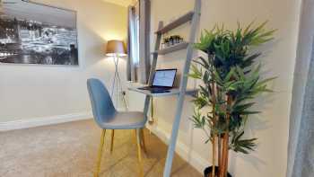 Niche Serviced Apartments