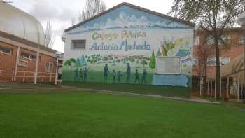 Antonio Machado Public School