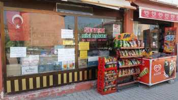 Seven Mini Market