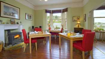 Knap Guest House