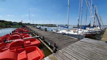 Sailing school GODEWIND, location Hüde