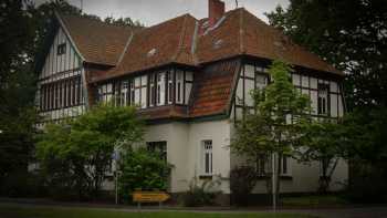 Grundschule Neuwarmbüchen