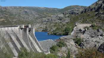 Presa De La Vega Del Tera