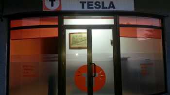 ACADEMIA DE ESTUDIOS TESLA