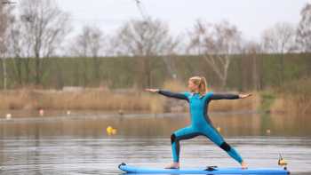 SUP Yoga am Alfsee mit Katrin