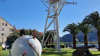 Museo de la Armada Española Park