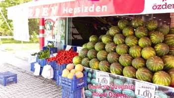 Özden Market