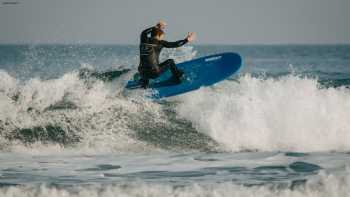 Peak Surf School Surfcamp Cantabria