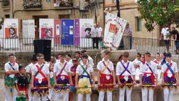 Grupo de danzas de Briones