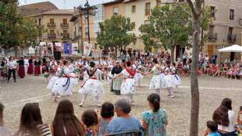 Grupo de danzas de Briones