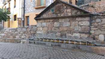 Fuente de los 16 caños