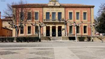 Ceip Beato Jerónimo Hermosilla - Edificio Plaza España