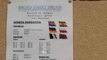 Broad Street Dream Escuela de Idiomas