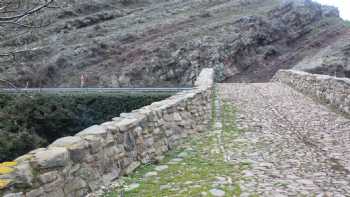 Puente de Robres del Castillo