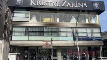 Kristal Zarina Sakarya Moda Evi