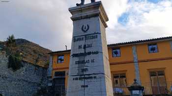 Escultura a Don Juan Esteban De Elias