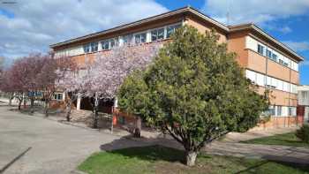 Public school Caballero de la Rosa