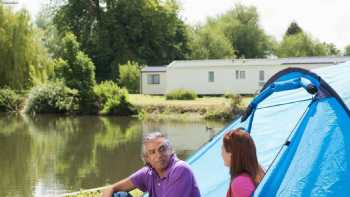 Lee Valley Caravan Park Dobbs Weir