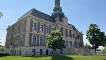 Hall County Courthouse