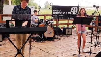 Papillion House of Music