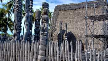 Pu'uhonua O Honaunau National Historical Park