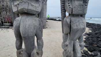 Pu'uhonua O Honaunau National Historical Park