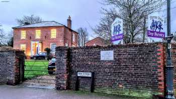 Flower Pots Day Nursery Tring