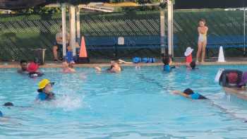 Le‘ahi Swim School