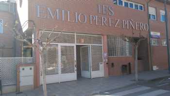 High School Emilio Pérez Piñero( telf 968720492)