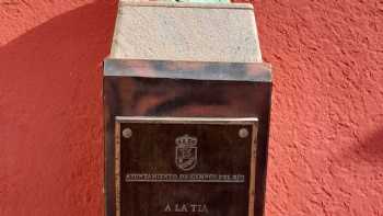 Monumento a la Tia Juana de Calderón