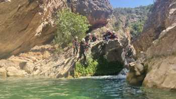 Guías Roca y Agua - Barranquismo en Sierra de Guara - Canyoning