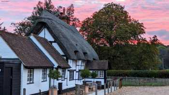 Bottle & Glass Inn