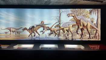 Museo de Dinosaurios de Arén