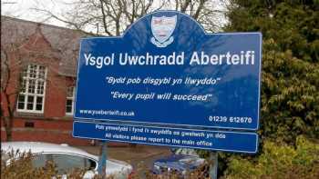 Ysgol Uwchradd Aberteifi