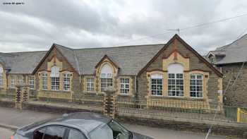 Fleur-de-lis Primary School