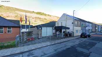 Cwm Library