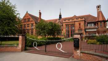 The Queen's School