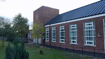 Ysgol Hiraddug School