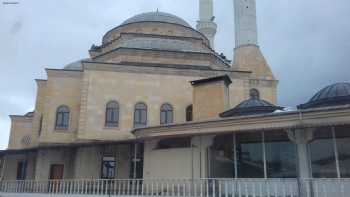 Gevaş Merkez Camii