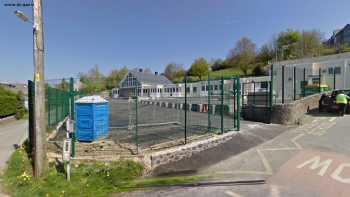 Ysgol Llanddoged