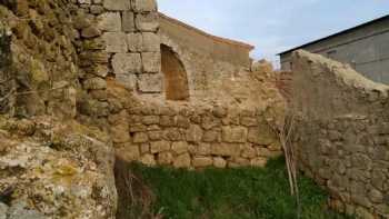 Restos del Castillo de Valdenebro de los Valles