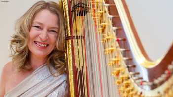 Glenda Clwyd Harpist / Telynores