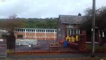 Cwmnedd Primary School